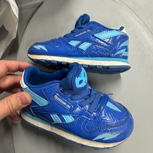 Reebok Kids Blue Sneakers cat boy style
